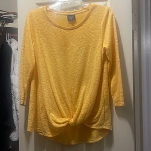 Woman’s 3/4 sleeve top
